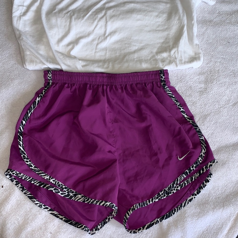 Nike running shorts 💟🦓